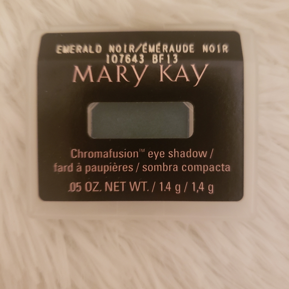 Mary Kay eye shadow
